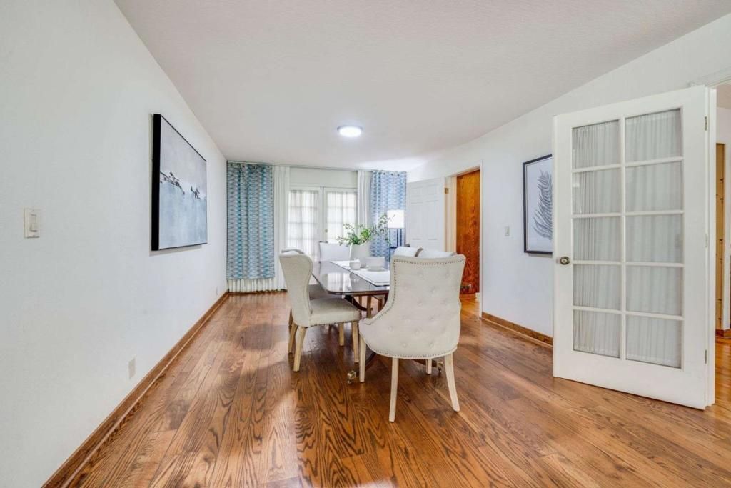Image 7 of property listing at 10675 Clubhouse Lane, Cupertino, CA 95014