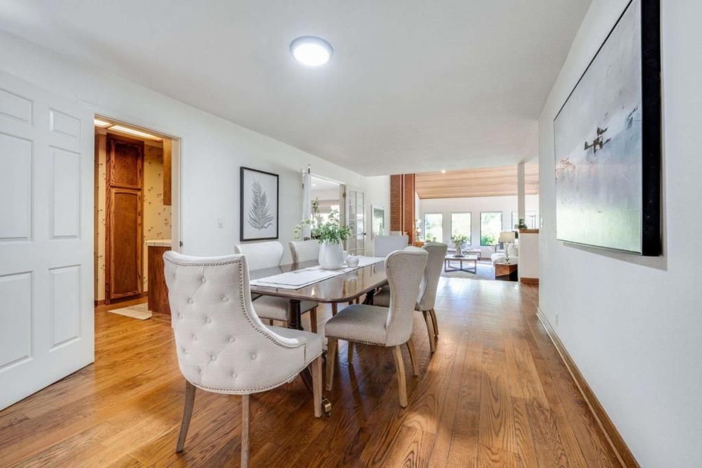 Image 8 of property listing at 10675 Clubhouse Lane, Cupertino, CA 95014