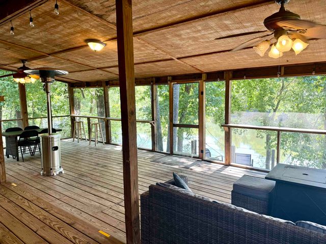 98 Garden Lane, Calico Rock, AR 72519