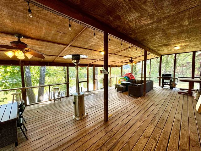 98 Garden Lane, Calico Rock, AR 72519