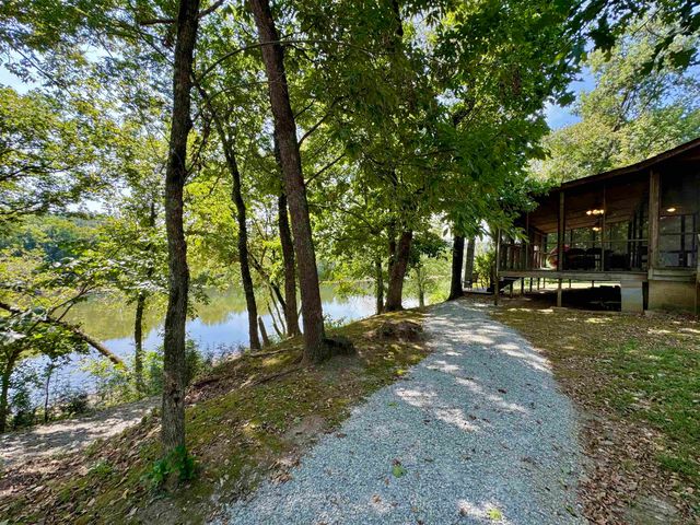 98 Garden Lane, Calico Rock, AR 72519