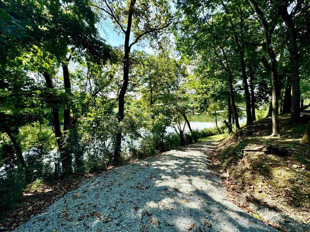 98 Garden Lane, Calico Rock, AR 72519