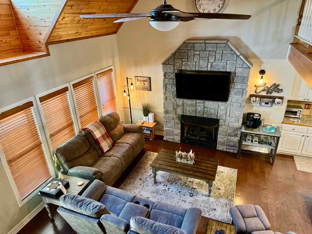 98 Garden Lane, Calico Rock, AR 72519