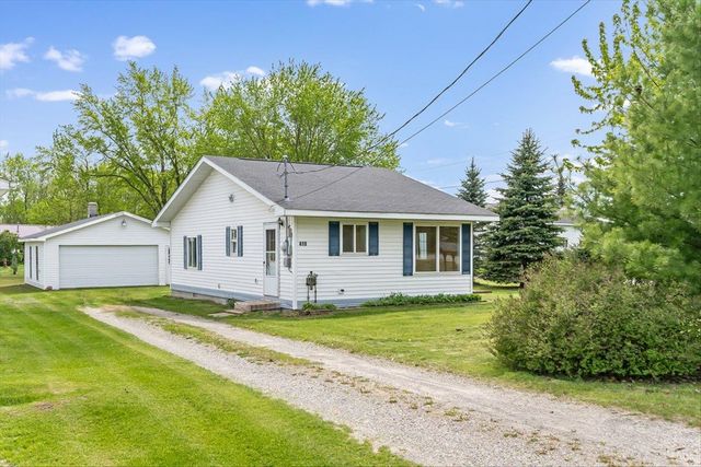 418 East Main Street, Hale, MI 48739