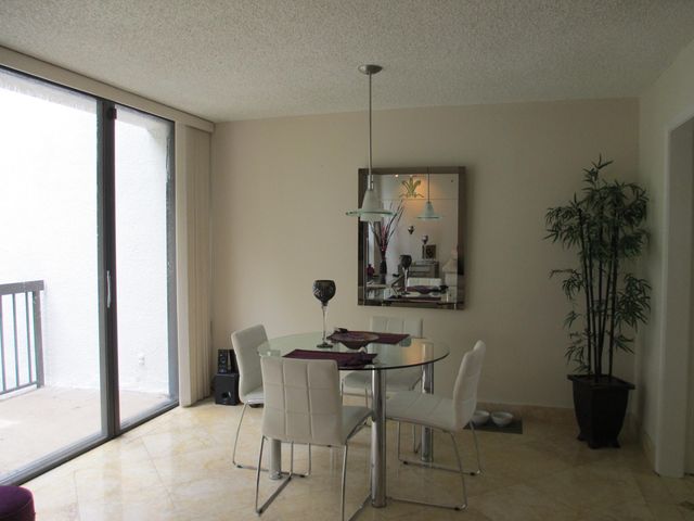 1405 Bridgewood Drive 1405, Boca Raton, FL 33434