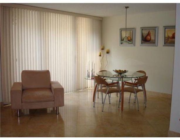 1405 Bridgewood Drive 1405, Boca Raton, FL 33434