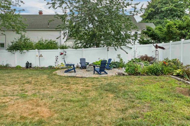 2 Belmont Circle, Hampton, NH 03842