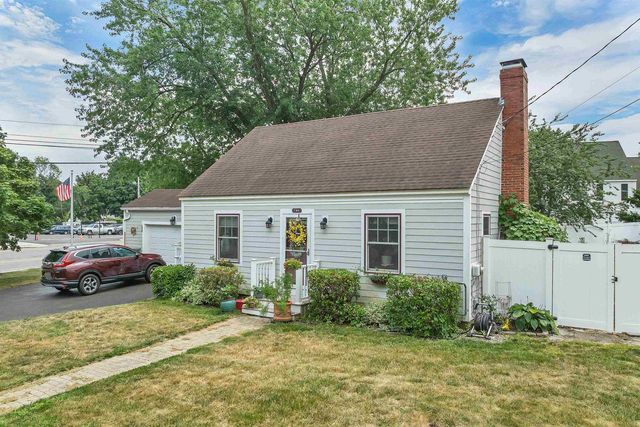 2 Belmont Circle, Hampton, NH 03842