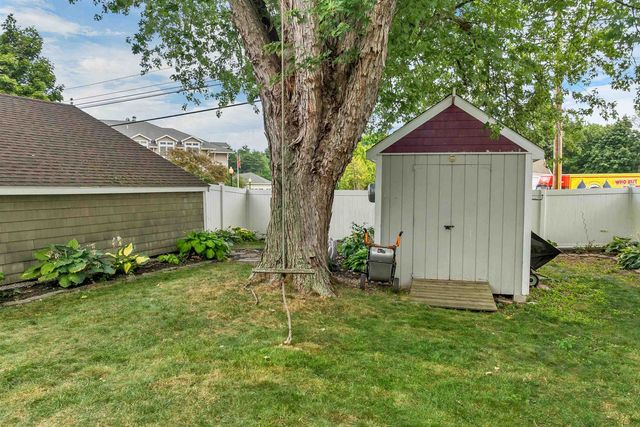 2 Belmont Circle, Hampton, NH 03842