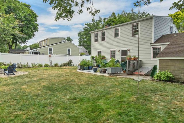 2 Belmont Circle, Hampton, NH 03842