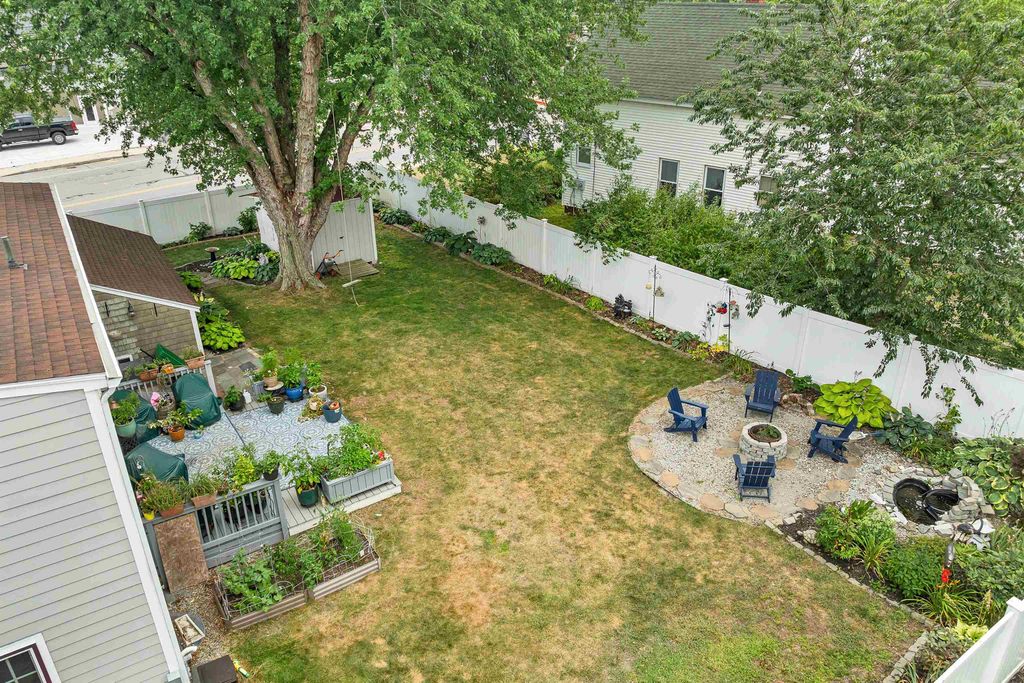 Image 37 of property listing at 2 Belmont Circle, Hampton, NH 03842