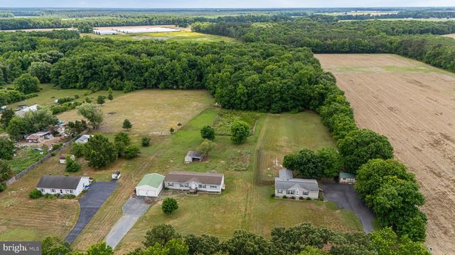 27864 LAYTON RD, Laurel, DE 19956
