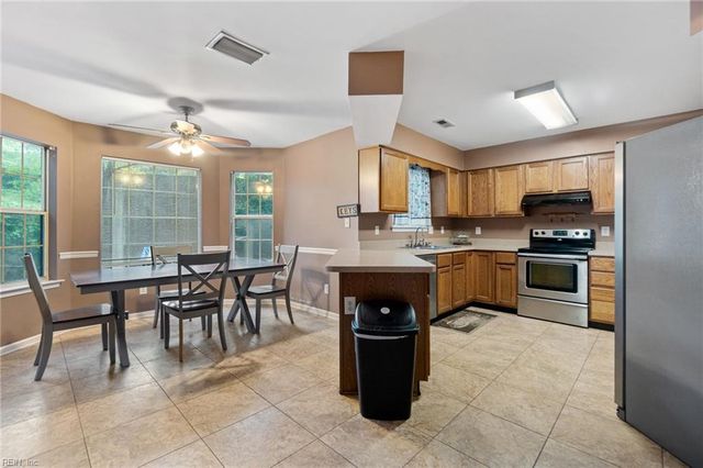 13 Valentine CT, Hampton, VA 23666