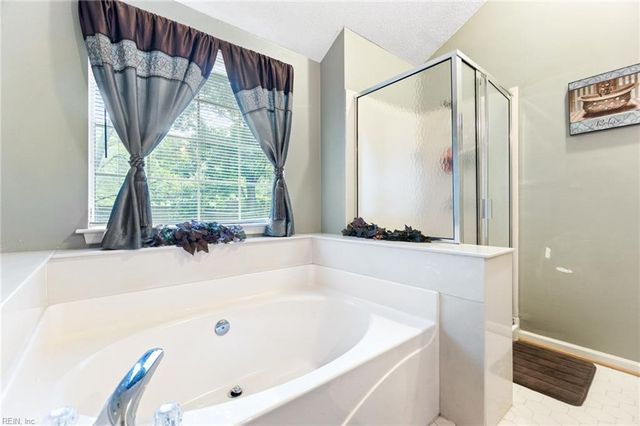 13 Valentine CT, Hampton, VA 23666