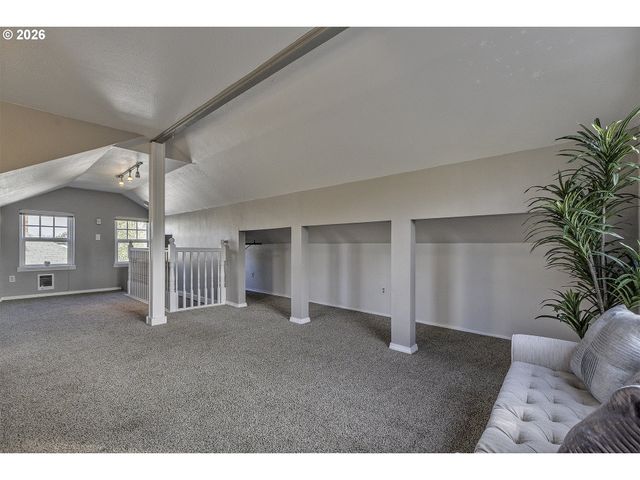 8504 N FOSS Ave, Portland, OR 97203