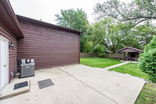 10395 W Illinois Avenue, Beach Park, IL 60099