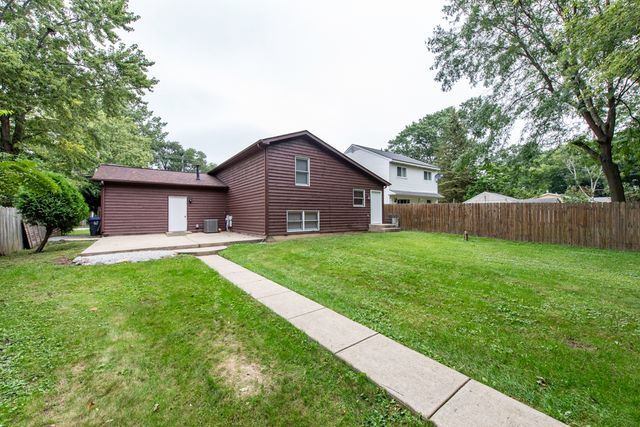 10395 W Illinois Avenue, Beach Park, IL 60099