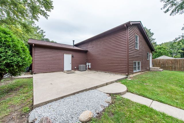 10395 W Illinois Avenue, Beach Park, IL 60099
