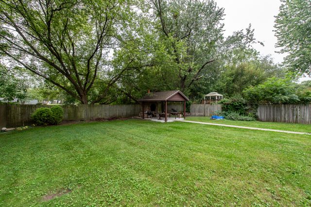 10395 W Illinois Avenue, Beach Park, IL 60099