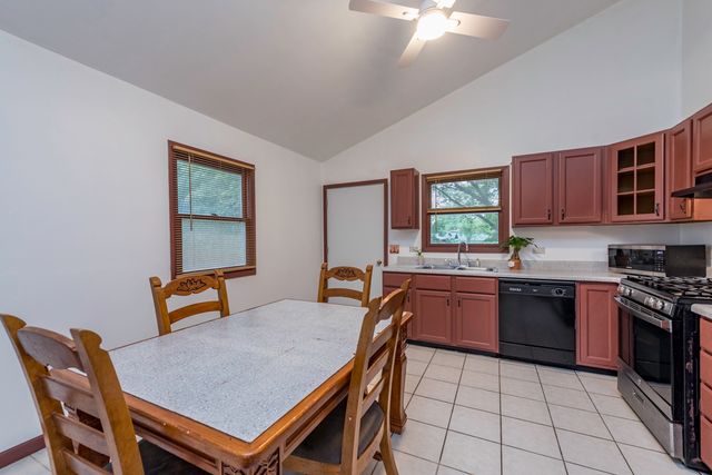 10395 W Illinois Avenue, Beach Park, IL 60099