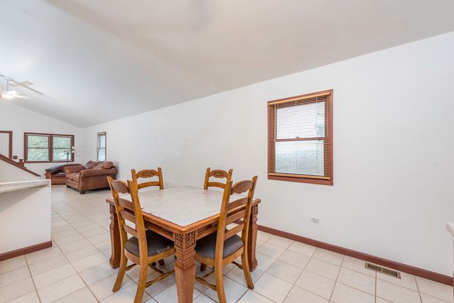 10395 W Illinois Avenue, Beach Park, IL 60099