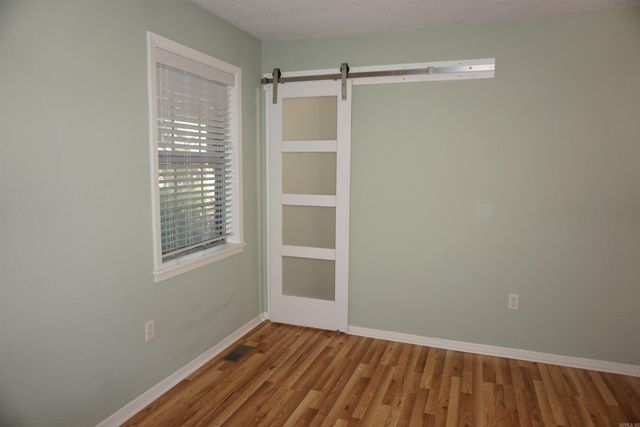 119 Western Hills Dr, Searcy, AR 72143