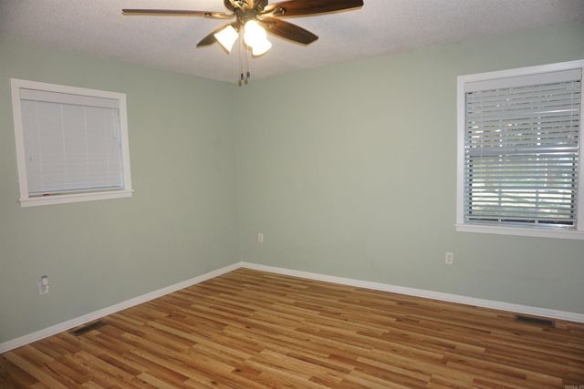 119 Western Hills Dr, Searcy, AR 72143