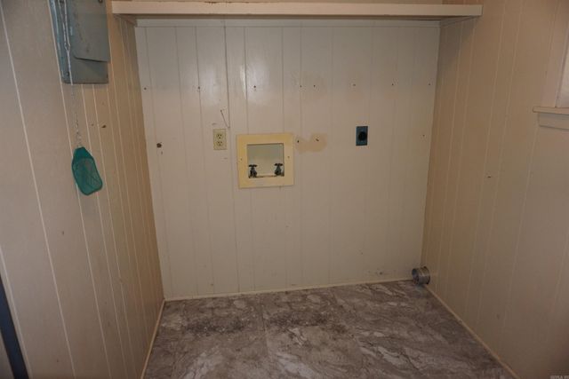 119 Western Hills Dr, Searcy, AR 72143