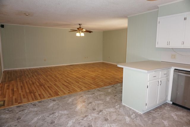 119 Western Hills Dr, Searcy, AR 72143