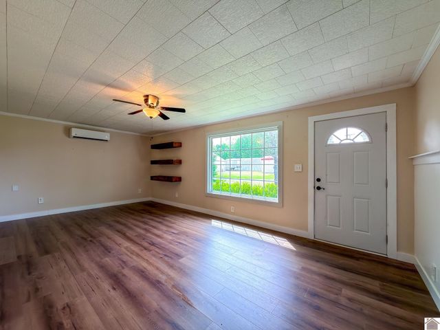 206 Jackson, Hardin, KY 42048