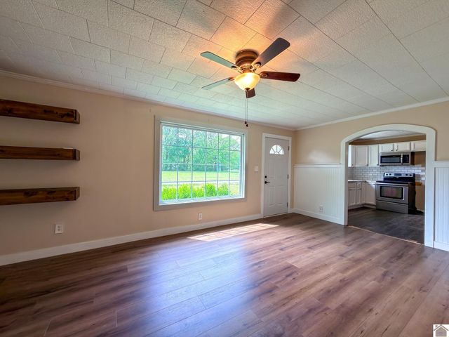 206 Jackson, Hardin, KY 42048