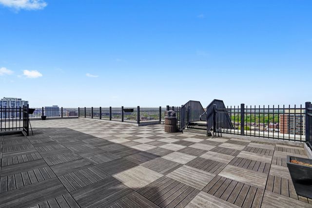 720 W Gordon Terrace 3B, Chicago, IL 60613