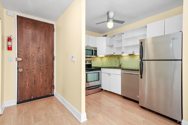 720 W Gordon Terrace 3B, Chicago, IL 60613