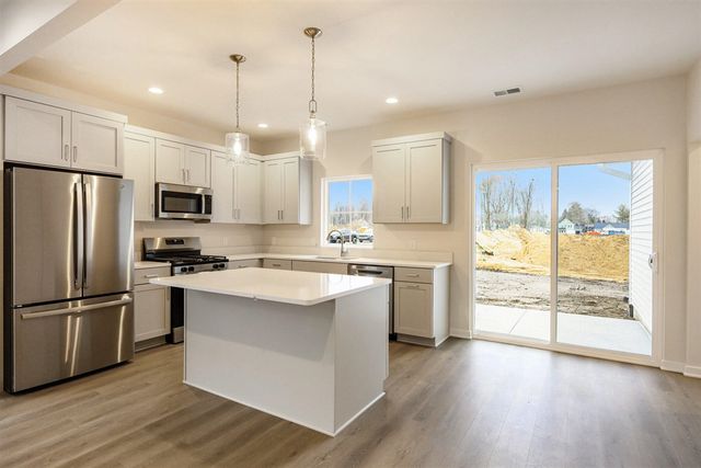 9613 Sapphire Lane Avenue, Portage, MI 49002