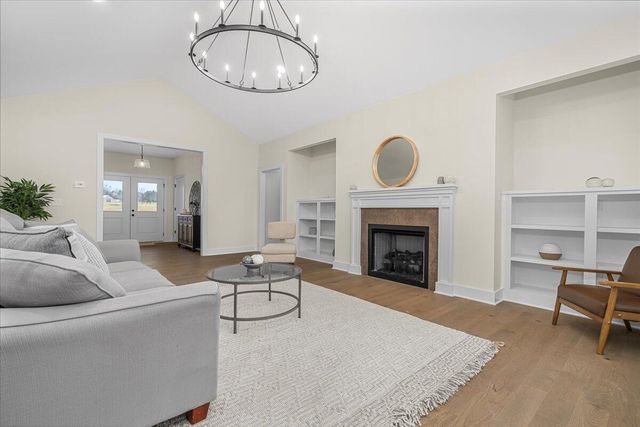 176 Maple Lawn Circle, Nicholasville, KY 40356