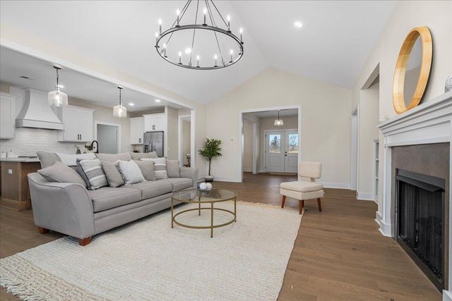 176 Maple Lawn Circle, Nicholasville, KY 40356