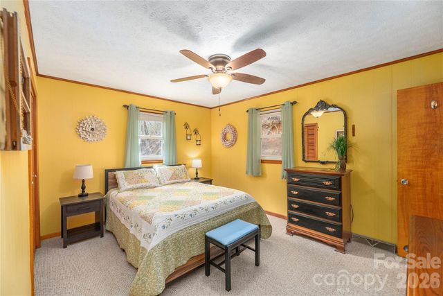 63 Memory Drive, Waynesville, NC 28786