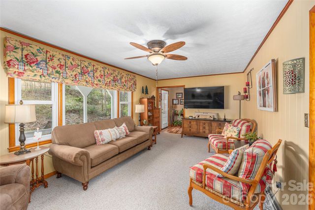 63 Memory Drive, Waynesville, NC 28786