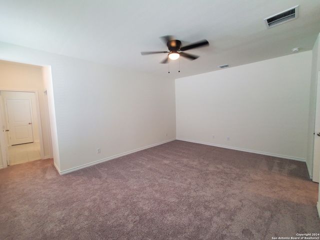 518 DEER CREST DR, New Braunfels, TX 78130