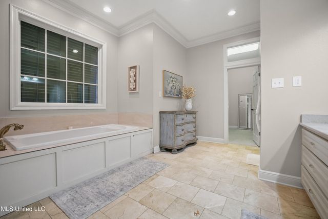 214 Old Bay Lane, Bay Saint Louis, MS 39520