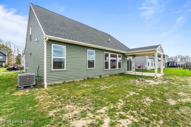 203 Stargaze Dr, Shepherdsville, KY 40165