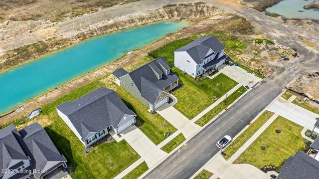 203 Stargaze Dr, Shepherdsville, KY 40165