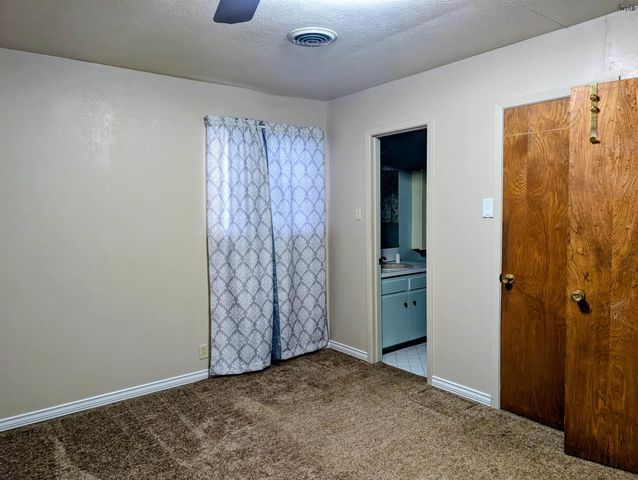 822 S PRESTON ROAD, Burkburnett, TX 76354