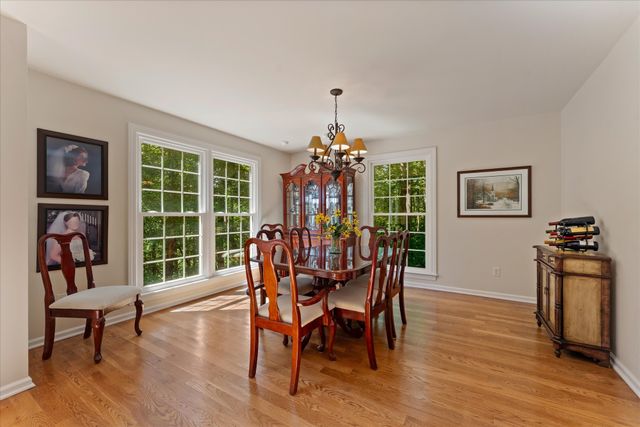 494 Deer Ridge Ln, Nashville, TN 37221