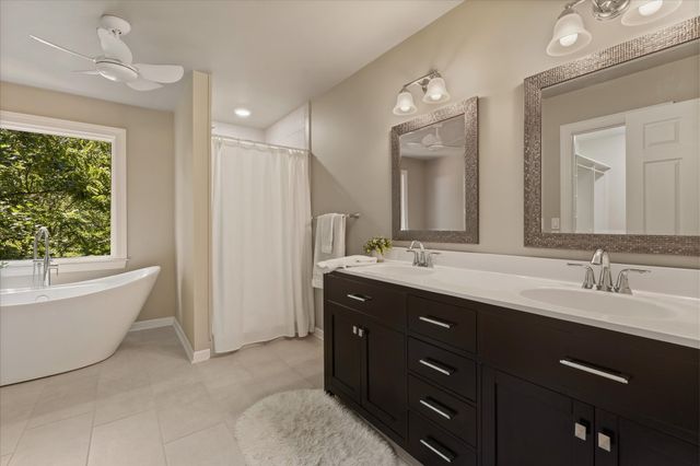 494 Deer Ridge Ln, Nashville, TN 37221