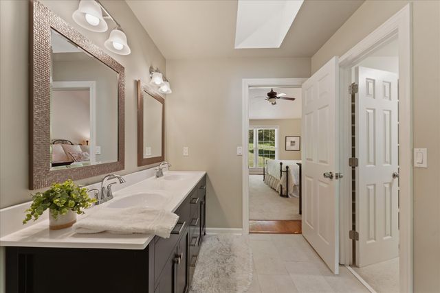 494 Deer Ridge Ln, Nashville, TN 37221