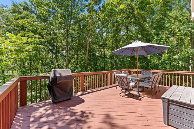 494 Deer Ridge Ln, Nashville, TN 37221
