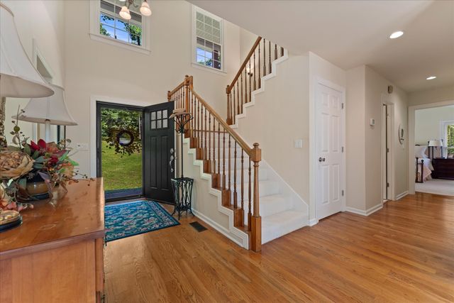 494 Deer Ridge Ln, Nashville, TN 37221