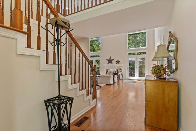 494 Deer Ridge Ln, Nashville, TN 37221