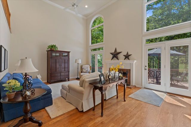 494 Deer Ridge Ln, Nashville, TN 37221